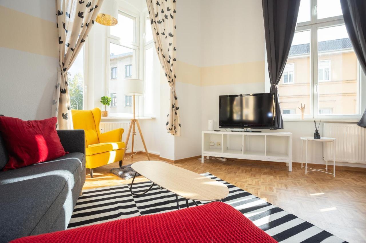 Fullhouse - Halle - M29 Apartments Exteriör bild